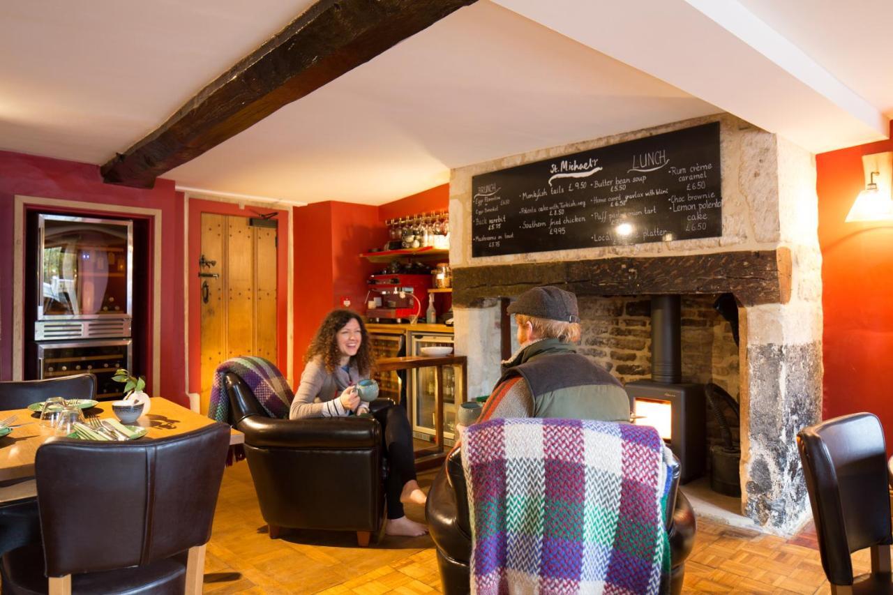St.Michaels Bistro Bed & Breakfast Painswick Ngoại thất bức ảnh
