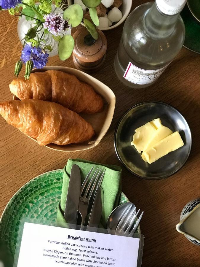 St.Michaels Bistro Bed & Breakfast Painswick Ngoại thất bức ảnh